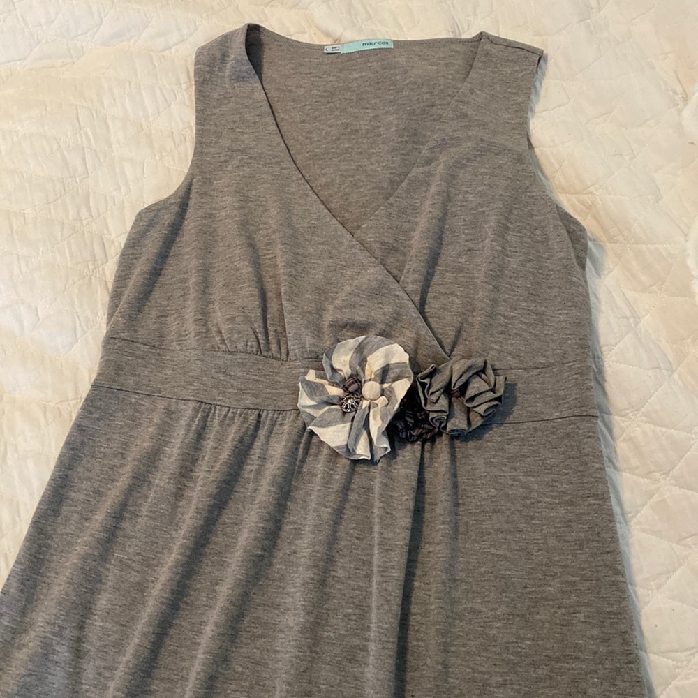 Gray sleeveless cotton dress